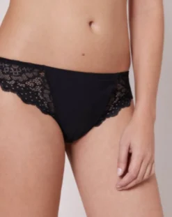 Caresse Tanga