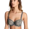 Cleo Low-Necked Bra