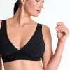 Elegant and Supportive Bikini Top: Size M (10)