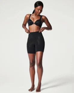 Mid-Thigh Short: OnCore Sculpting
