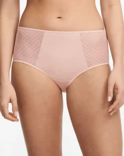 Norah Chic Full Brief