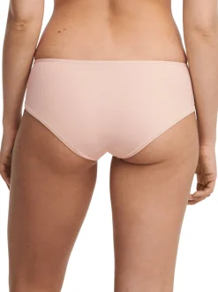 Norah Chic Shorty
