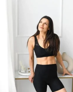 Soft Stretch Mid-Thigh Short