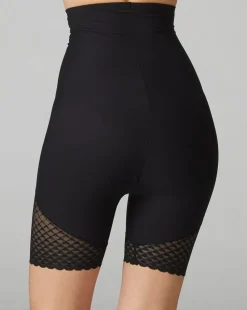 Subtile High Rise Shorts